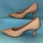 Comfort Plus by Predictions “Janine” Nude patent pointy toe heels pumps size 6.5 Photo 2