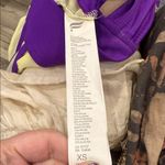 Fabletics NWT Purple and Yellow Women's Wrap Sports Bra XS Photo 3