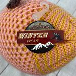 New Gear winter wear w/raised knit flowers women OS brand new Photo 3