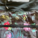 Lululemon size 10 women’s Floral Athletic skort Photo 2