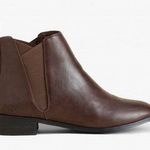 Matt & Nat Joliette Brown Vegan Faux Leather Chelsea Ankle Booties Size 39 Photo 0