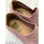 UGG  women's size 8 Sammy Chevron Sneaker 1102560 Photo 7