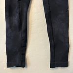 Athleta Re-charge tie dye black nylon spandex capri leggings size XS Photo 7