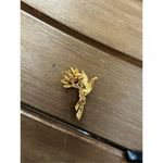 Unsigned gold brooch Photo 4