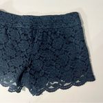 Hollister  Y2K Navy Blue Lace Crochet Lined Low Rise Shorts Size Large Photo 4