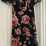 Windsor Bodycon Floral Off-Shoulder Dress Photo 2