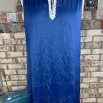Vanity Fair nightgown satin knee lenght blue white lace collar Photo 0