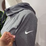 Nike Pro Drifit Heather Gray hooded Performance Shirt with thumbholes Photo 4