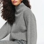 Reformation  | Luisa 100%‎ Cashmere Turtleneck Cropped Sweater in Grey size Large Photo 2