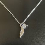White crystal angel wing necklace Photo 2