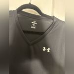 Under Armour Women’s Black V Neck Short Sleeve Fitted T-Shirt Photo 1