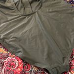 Cyn & Luca one Pc swimsuit excellent condition Green Size L Photo 5