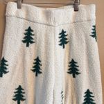 Cupcakes & Cashmere Textured Fabric in White and Green Size L Photo 2