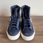 Nike  Blazer Mid '77 Women's Shoe Size 7 #B1855 Photo 1