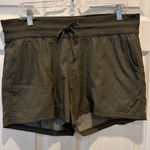 The North Face Aphrodite Motion Womens Hiking Shorts Green Drawstring Large Photo 0