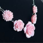 NEW Pink roses fashion Necklace and Earrings set, silver tone chain Photo 3