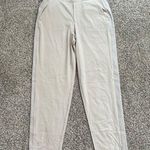Athleta light beige / cream slim wind pants size 2 Photo 1