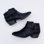 Clarks  Boylan Dawn Ankle Bootie Women's Size 10 Black Leather Ankle Strap Boots Photo 8