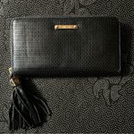 Stella & Dot  Black Woven Wallet with Blue Trim & Blue Interior – Tassel Zip Photo 7