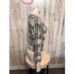 Evereve Plaid Fuzzy Knit Sweater XS Gray Cream Soft Warm Cozy Photo 4