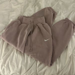 Nike  Sweatpants Photo 0