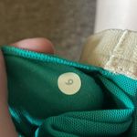 Lululemon  women’s racer back tank top size 6 Photo 4