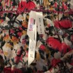 Super cute floral romper. Multi Size XL Photo 2