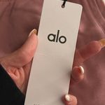 Alo Yoga Alo Sweat Shorts Yoga Accolade Photo 2