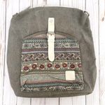 NWOT Canvas Artisan Floral Boho Convertible Crossbody Backpack Tote Bag Gray Photo 0