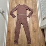 Seamless Ribbed Mauve Pink Long Sleeve Crop Top and Leggings Workout Set, Size S Brown Photo 2