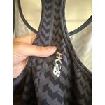 New Balance  Womens Racerback Tank Top Large Black & Gray Chevron Print Lightweig Photo 3
