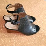 Johnston & Murphy  women's peep toe wedge heels size 8.5 Photo 2