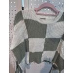 Moon & Madison Checkerboard Knit Cropped Sweater M Sage Green White Long Sleeve Size M Photo 1