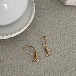 Gold cowboy boots dangle earrings Photo 1