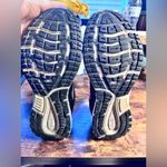 Brooks Revel 3 Black & White Knit Running Shoes - Women's Size 11 Photo 2