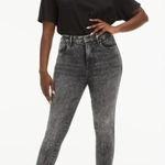 Good American Good Curve Crop Skinny Jeans In Black225 Size 12 / 31 Photo 0