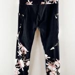 Athleta Magnolia Salutation Stash Pocket Leggings Floral Black Small Photo 7