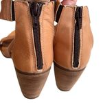 Sundance EUC  Leather Heeled Sandals Tan Size 8.5 - 9 Photo 7