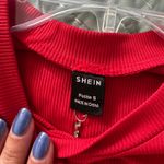 SheIn Red chain backless crop top Photo 2