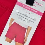 Isaac Mizrahi Red Scalloped Tailored Flat Front Slimming Short NWT  NY Size 4 Photo 8