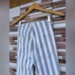 Good American  Baby Blue white stipe jeans size 24 Photo 5