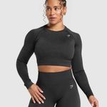 Gymshark Adapt Fleck Seamless Long Sleeve Crop Top Mineral Black Photo 0
