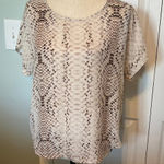 Violet+Claire  women's blouse reptile print size medium‎ 100% polyester Photo 0