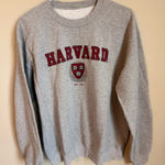 Gildan Harvard Sweatshirt Photo 0