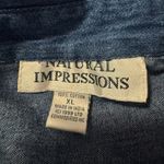 Source Unknown Women’s Denim Christmas Natural Impressions Top Photo 2