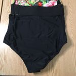 Venus New Women’s Super Sexy 1pc Floral Print & Black Swimsuit Size 22 Photo 7