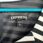 EXPRESS  size medium sleeveless mini dress skater style black white striped‎ Photo 4