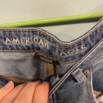 American Eagle  outfitters mom jeans comfort stretch waistband size 4 regular. Photo 10