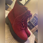 Rouge size 6 red velvet side zip lace front lug sole comfy ankle boots EUC Photo 6