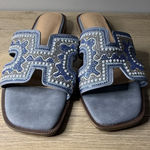 Madden Girl  Womens 9.5 Blue Embellished Slide Sandals Pearl Rhinestone Beach Photo 0